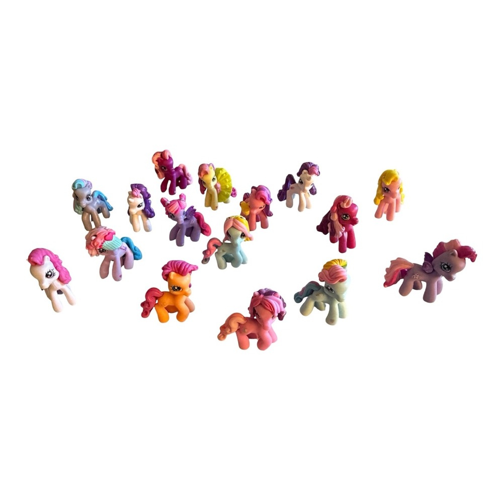 Hasbro My Little Pony Ponyville Mini Figure Lot Carriage Crib Popcorn Cart Toy